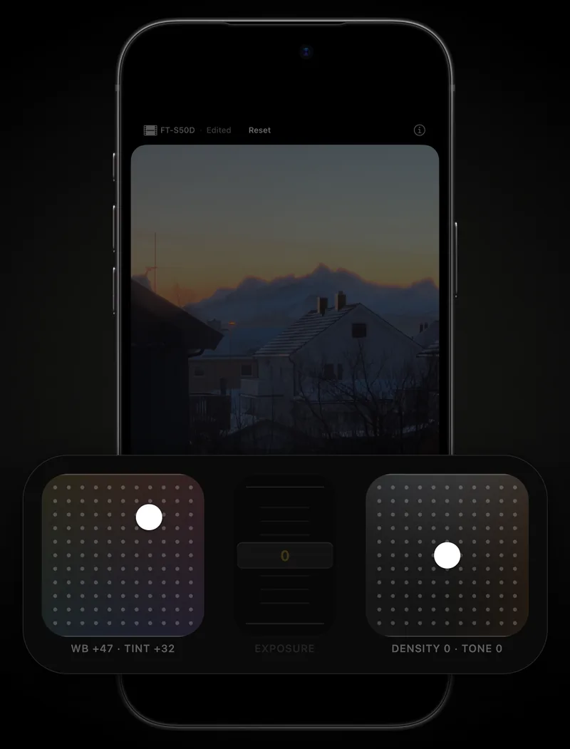 The two pads of the color panel